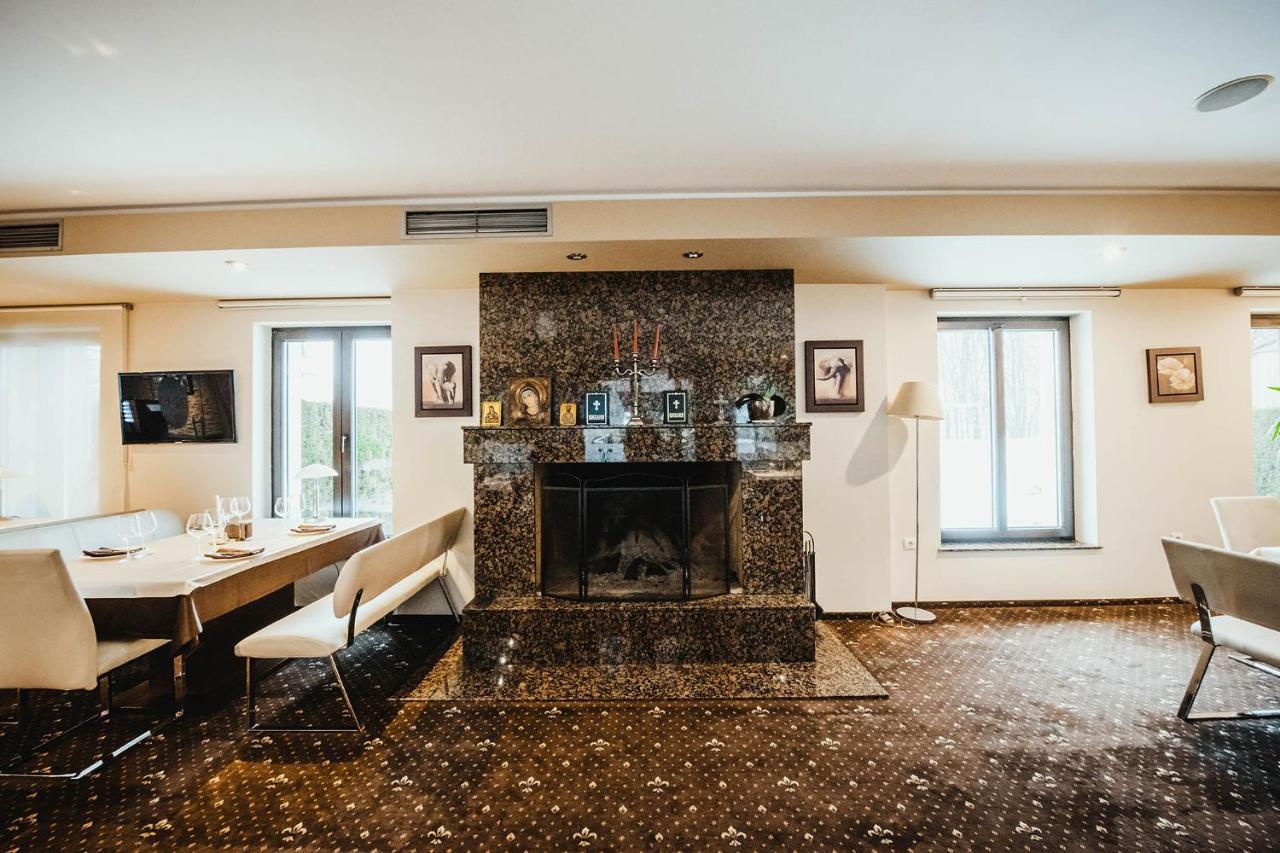 Hotel Villa Ekaterina Vakarel المظهر الخارجي الصورة